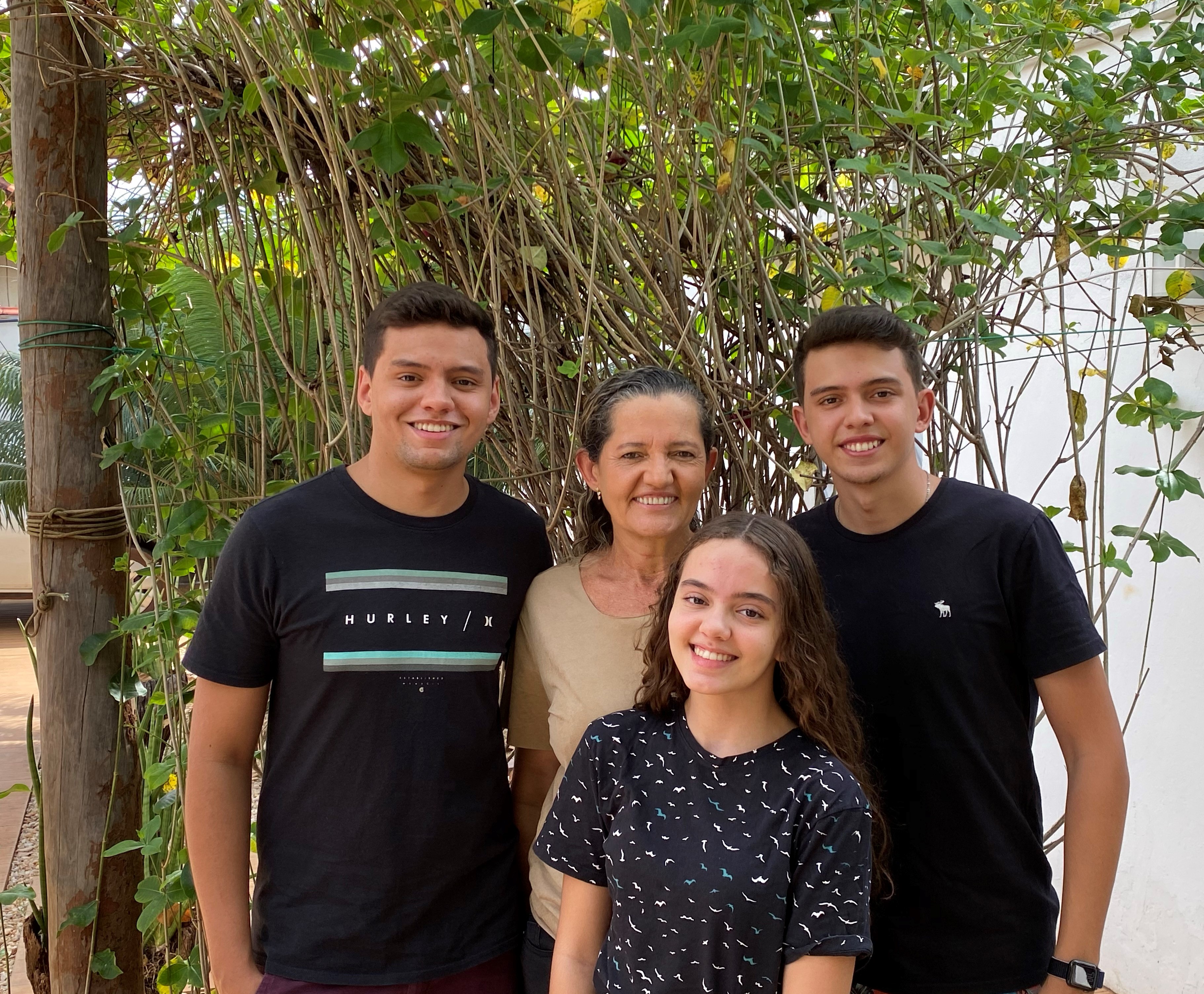 Cooperar é cuidar do outro: Feliz Dia das Mães